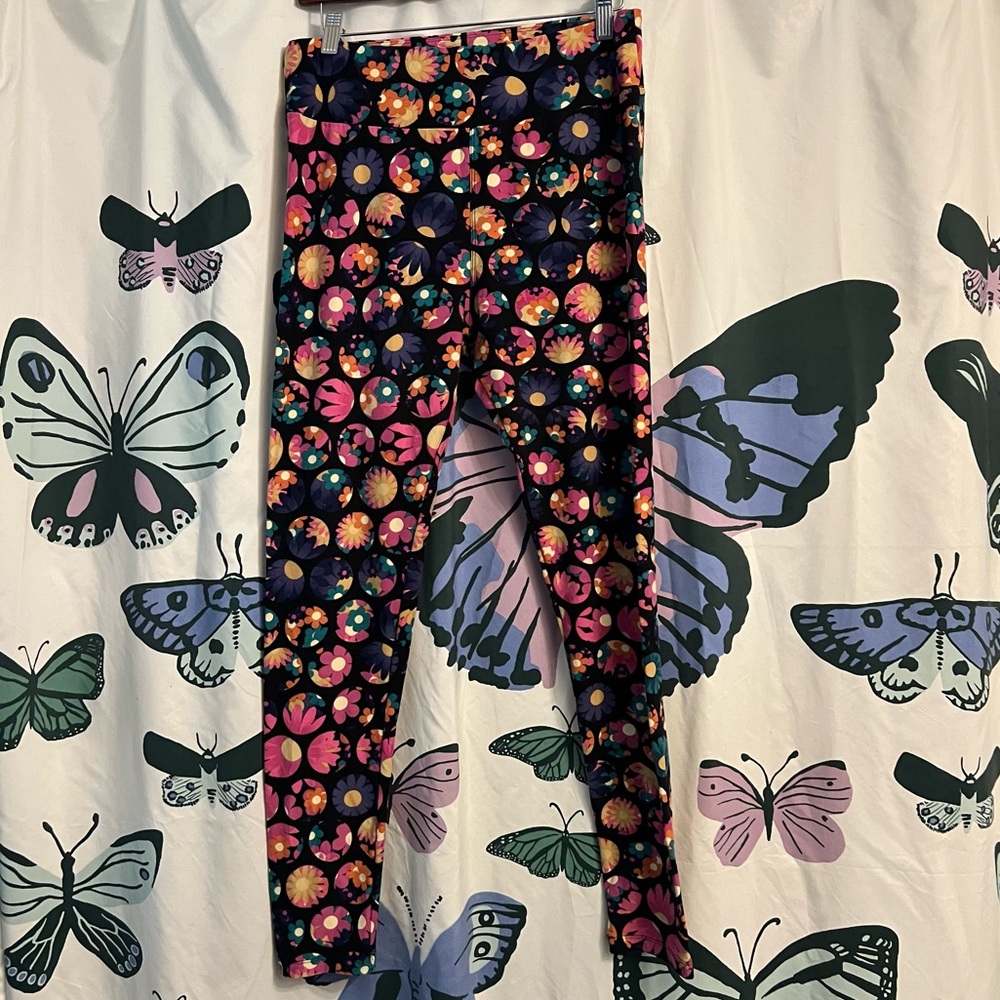 Floral Circle print Leggings